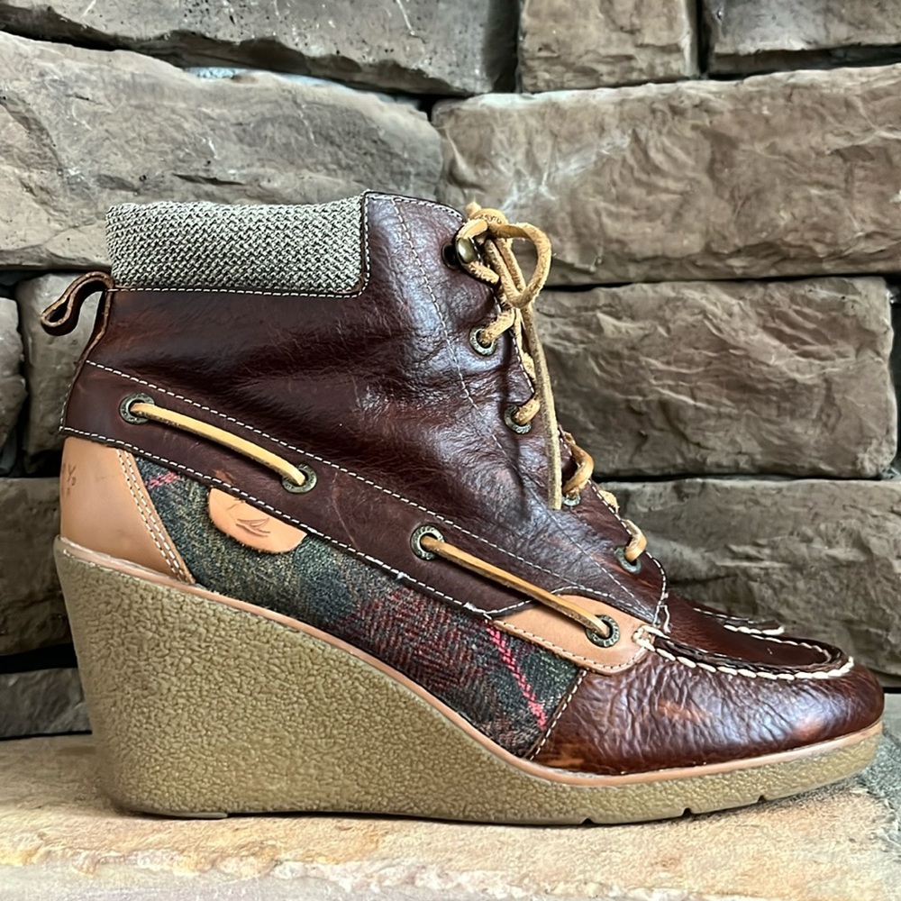 Sperry Bailey Wedge Ankle Boot / SZ 10